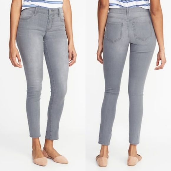 Old Navy Denim - NWOT Old Navy Mid-Rise Gray Supper Skinny Jeans